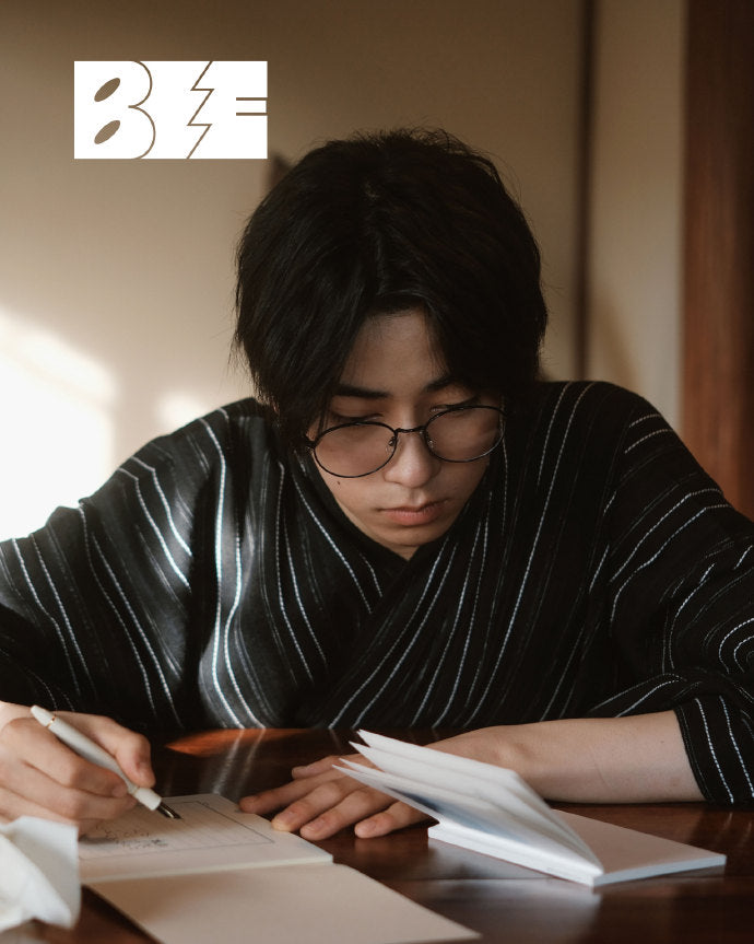 ！予約開始！【中国雑誌】BEE ZINE 2025年6月 ONOMICHI 夏日特集豪華版（本島純政、公式カード35枚＋公式ミニポスター1枚＋メイキング冊子＋シール）