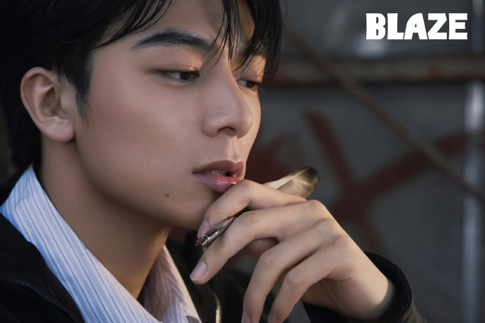 【中国雑誌】BLAZE Magazine 2026/10 D.ver 三冊セット（渡部秀＆齋藤璃佑、公式カード32枚）
